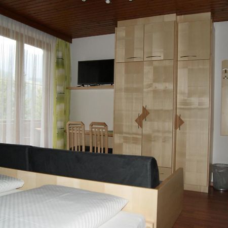 Hotel Garni Haus Anita Liesing Extérieur photo