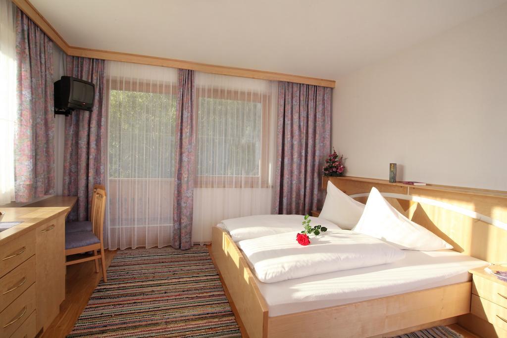 Hotel Garni Haus Anita Liesing Chambre photo