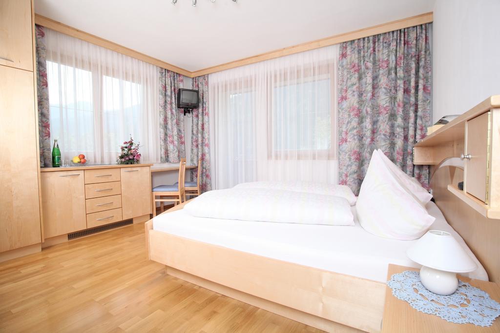 Hotel Garni Haus Anita Liesing Chambre photo